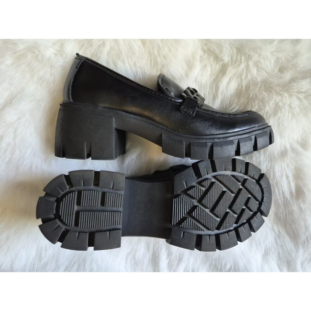 Size 8 Madden Girl Hoxtonn Chunky Platform Slip On Lug Sole w/ Chain Black Vegan
